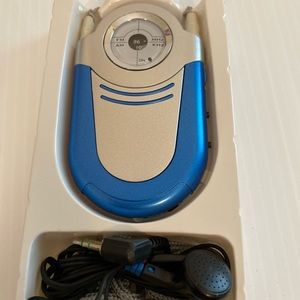 Giftco AM/FM Radio 2003 Earphone Light Neck Cord